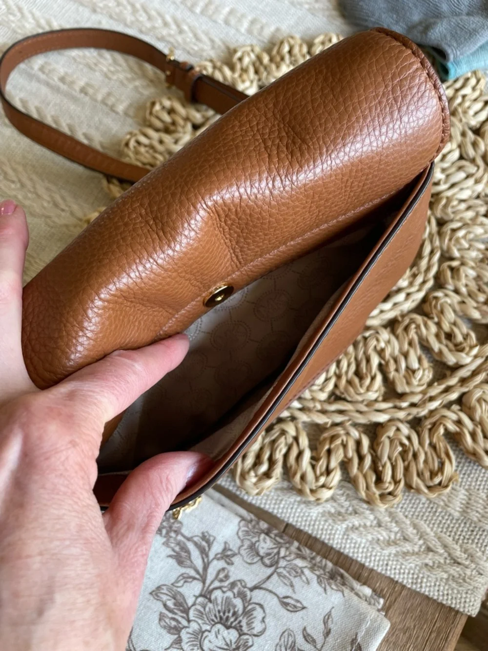 Michael Kors Beautiful Chestnut Pebble Leather Crossbody Purse w/Built In Wallet - Picture 13 of 13